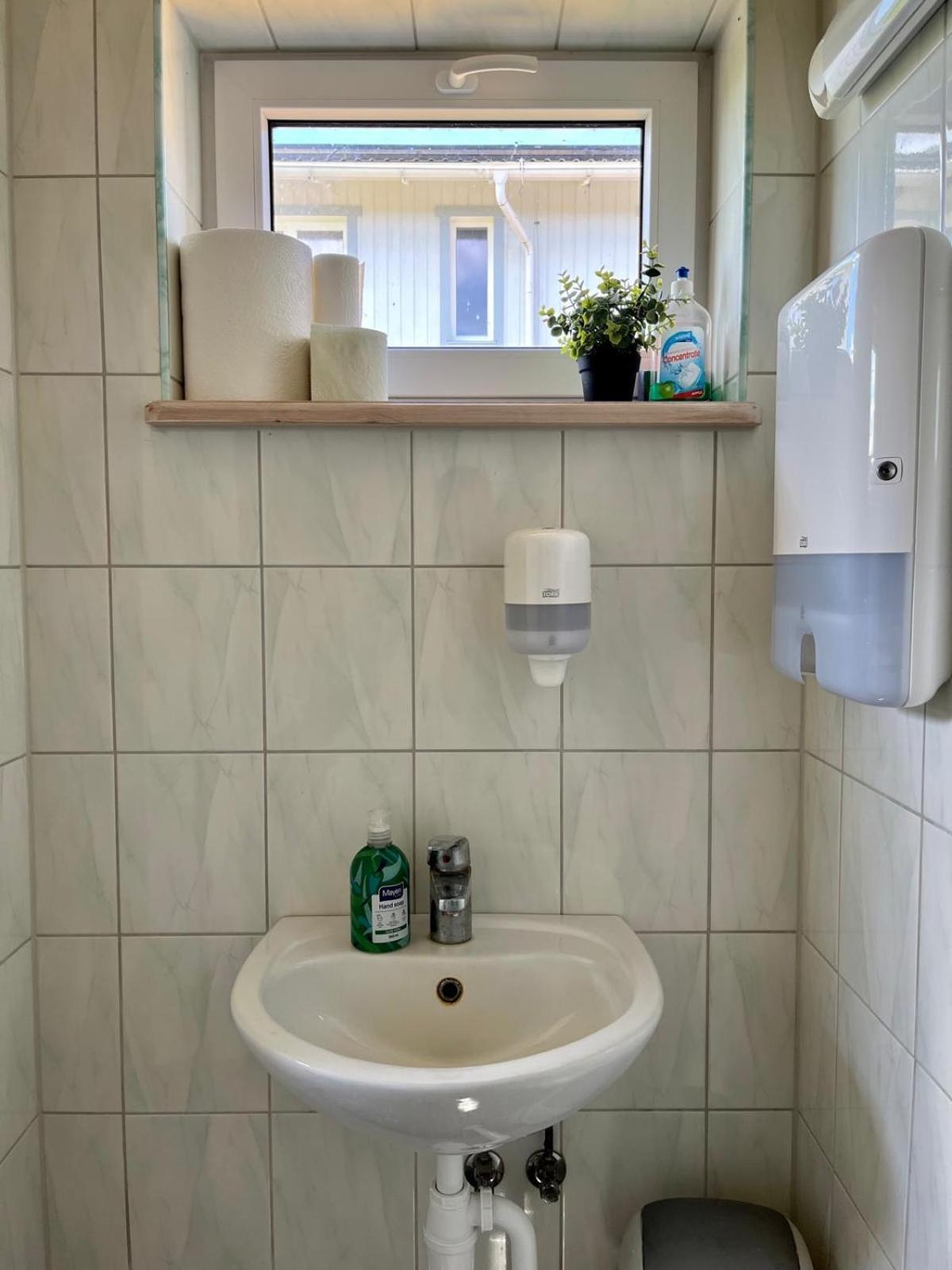 Roograhu Kaemping Hotell Heilu Exteriör bild